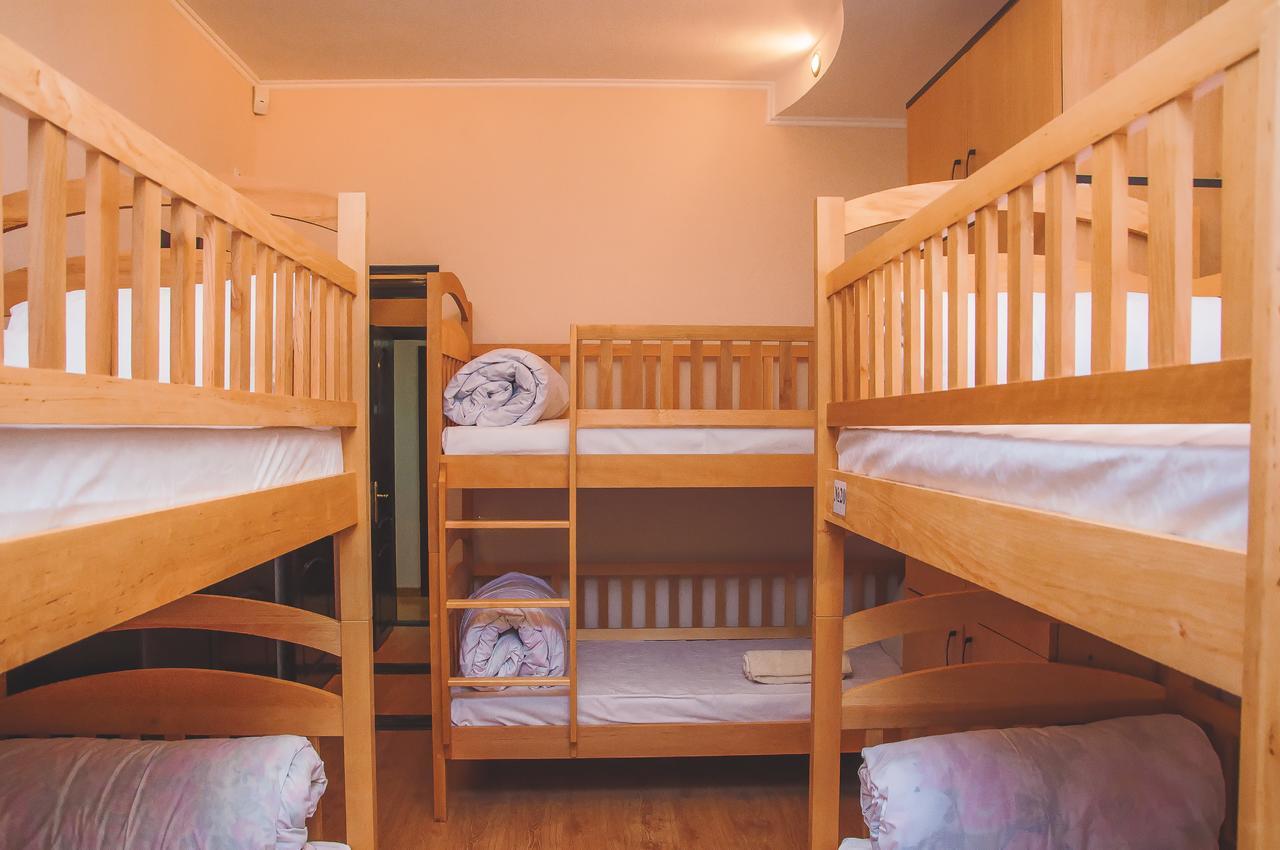 Globus Hostel Kyiv Eksteriør billede