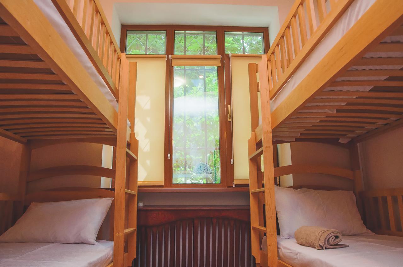 Globus Hostel Kyiv Eksteriør billede