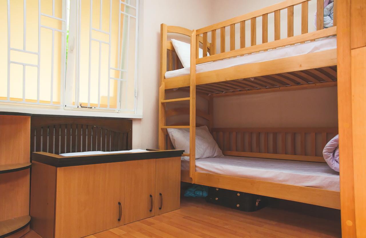 Globus Hostel Kyiv Eksteriør billede