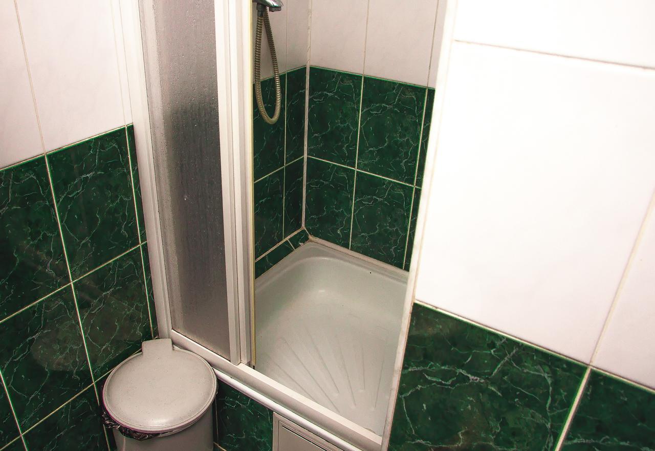 Globus Hostel Kyiv Eksteriør billede